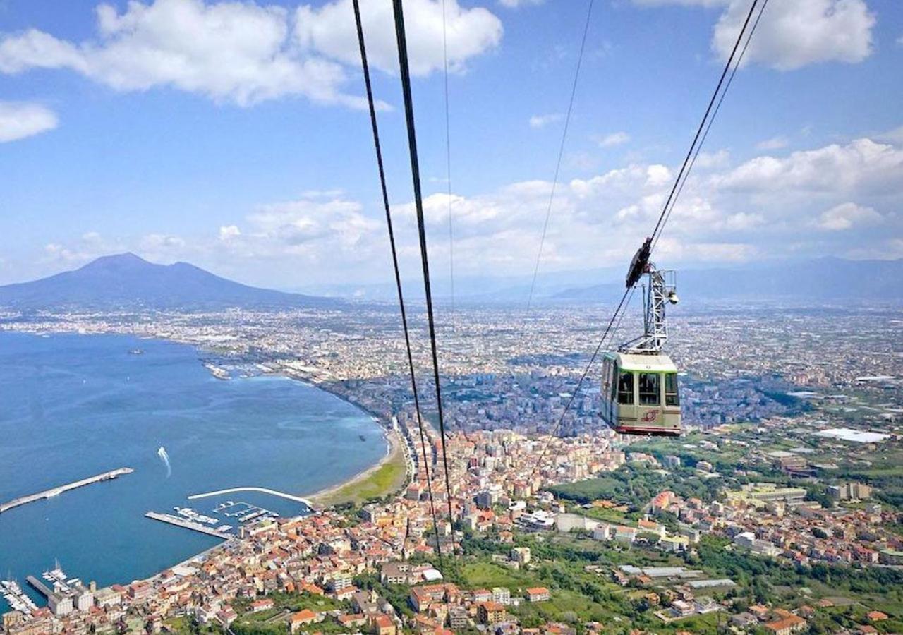 Apartamento La Residenza Del Marchese Castellammare di Stabia Exterior foto