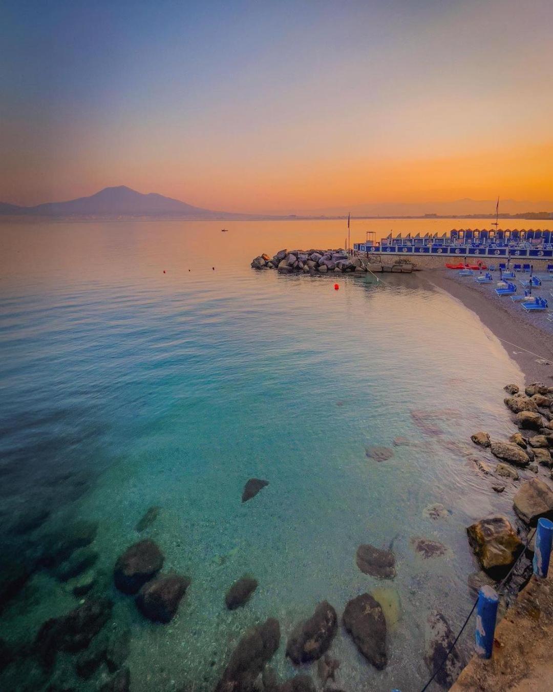 Apartamento La Residenza Del Marchese Castellammare di Stabia Exterior foto